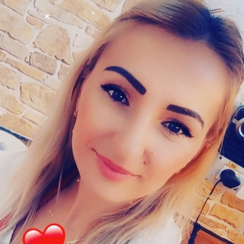 danyela28 OnlyFans - Free Access to 32 Videos & 49 Photos Onlyfans Free Access