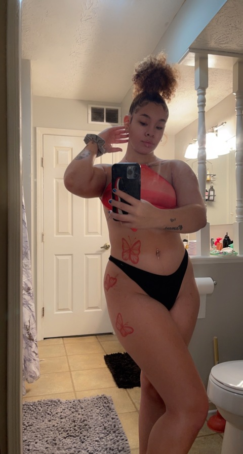 diamond.desirae OnlyFans - Free Access to 32 Videos & 49 Photos Onlyfans Free Access