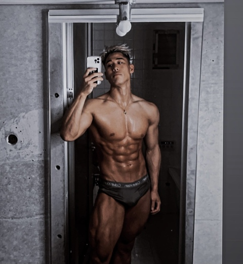 eitofit OnlyFans - Free Access to 32 Videos & 49 Photos Onlyfans Free Access