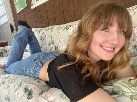 elenasadventures OnlyFans - Free Access to 32 Videos & 49 Photos Onlyfans Free Access