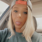 elle_ray Profile Picture