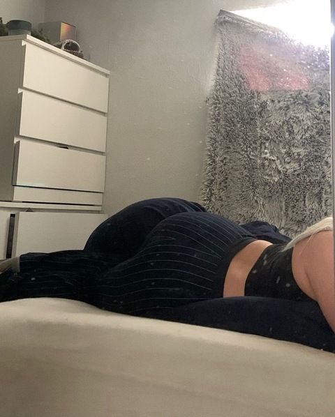 emmapedersen64 OnlyFans - Free Access to 32 Videos & 49 Photos Onlyfans Free Access