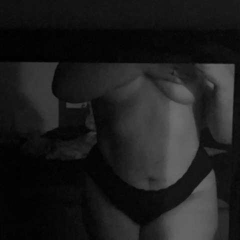 emzkulih OnlyFans - Free Access to 32 Videos & 49 Photos Onlyfans Free Access