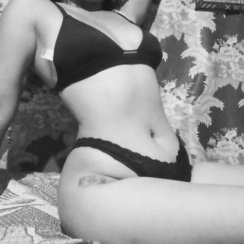 icela22 OnlyFans - Free Access to 32 Videos & 54 Photos Onlyfans Free Access