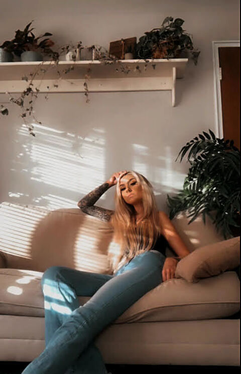 inhaleandchill OnlyFans - Free Access to 32 Videos & 89 Photos Onlyfans Free Access