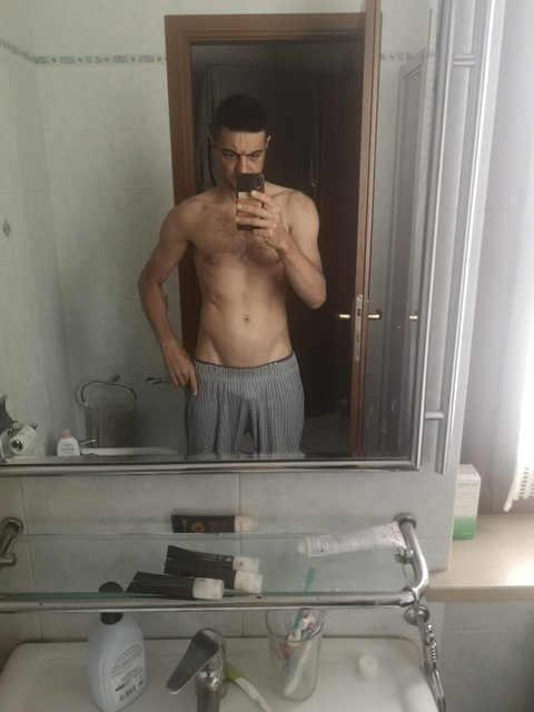 jingle OnlyFans - Free Access to 32 Videos & 49 Photos Onlyfans Free Access