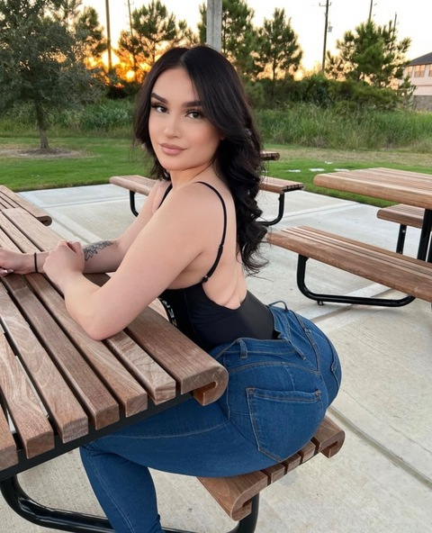 justinejuicyy OnlyFans - Free Access to 32 Videos & 49 Photos Onlyfans Free Access