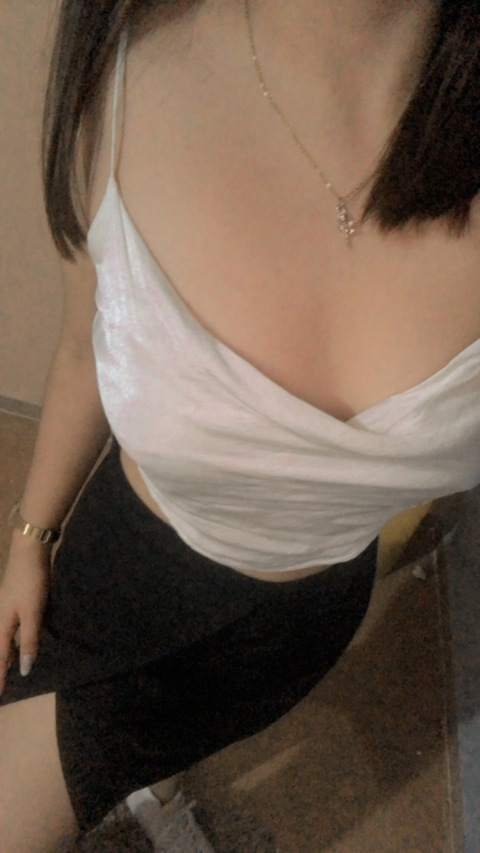 kikkk_7 OnlyFans - Free Access to 32 Videos & 49 Photos Onlyfans Free Access