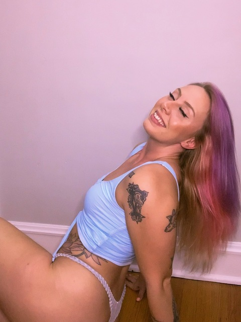 laynieluck OnlyFans - Free Access to 36 Videos & 198 Photos Onlyfans Free Access