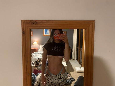 lily.burchett OnlyFans - Free Access to 32 Videos & 49 Photos Onlyfans Free Access