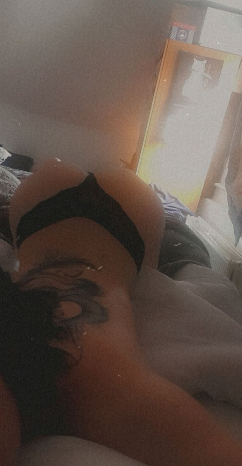 little.dragon OnlyFans - Free Access to 32 Videos & 49 Photos Onlyfans Free Access