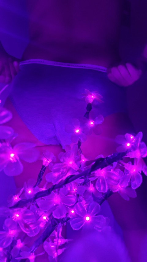 melaculogrande OnlyFans - Free Access to 32 Videos & 49 Photos Onlyfans Free Access