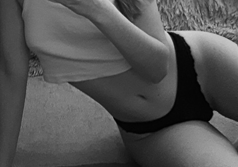 n_18mr OnlyFans - Free Access to 32 Videos & 49 Photos Onlyfans Free Access