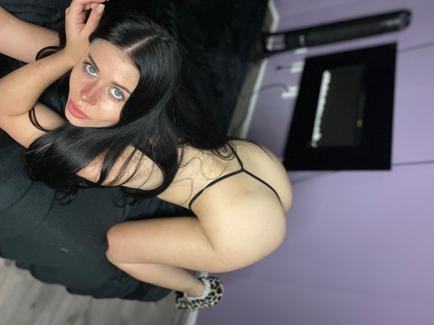 nikidiem OnlyFans - Free Access to 32 Videos & 49 Photos Onlyfans Free Access