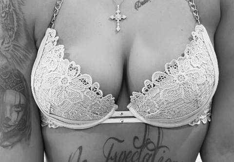 numberonesavvyxx OnlyFans - Free Access to 32 Videos & 49 Photos Onlyfans Free Access