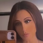 petitemiaaaaa Profile Picture