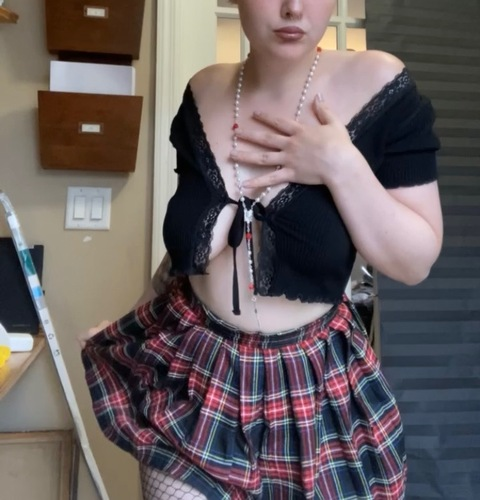 piperlovelyyyy OnlyFans - Free Access to 32 Videos & 49 Photos Onlyfans Free Access