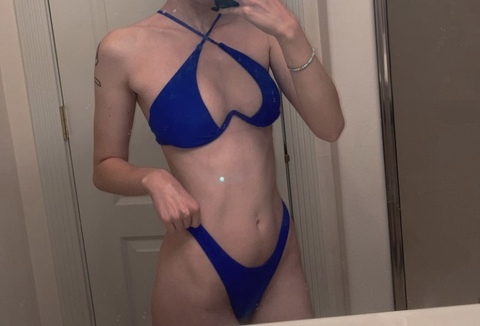 prettybitch2001 OnlyFans - Free Access to 32 Videos & 49 Photos Onlyfans Free Access