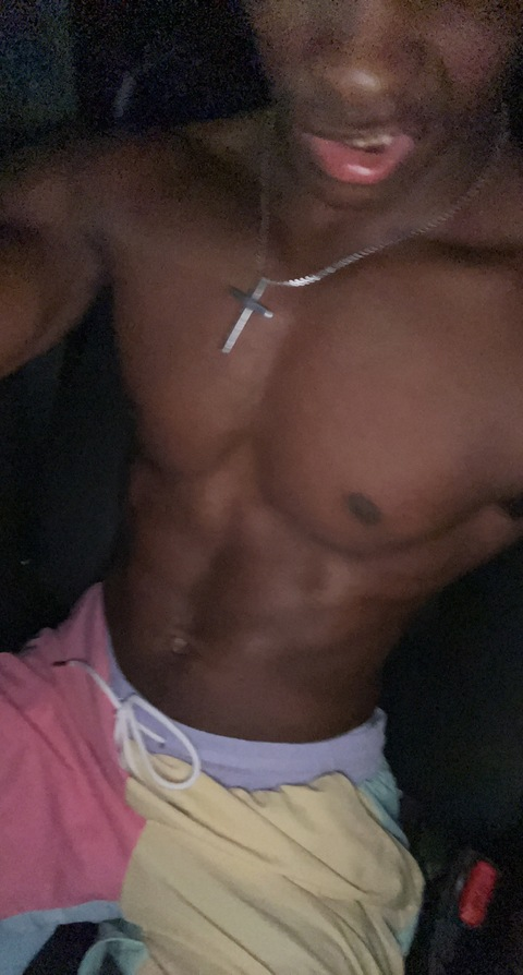 prettyboique OnlyFans - Free Access to 32 Videos & 49 Photos Onlyfans Free Access