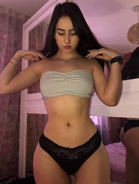 shainy OnlyFans - Free Access to 32 Videos & 49 Photos Onlyfans Free Access