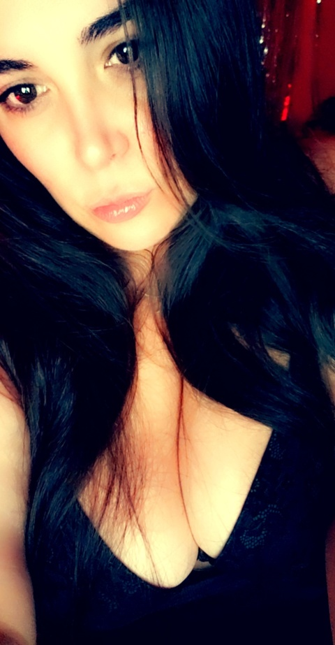 snowraven OnlyFans - Free Access to 32 Videos & 49 Photos Onlyfans Free Access