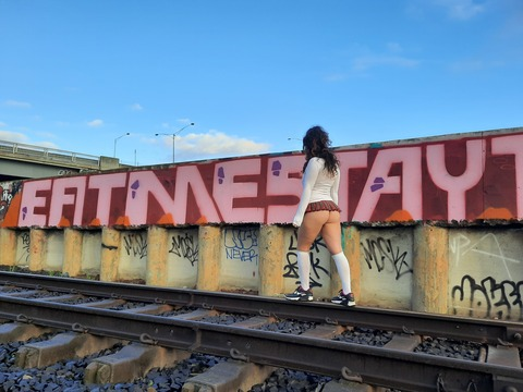 staytruehops OnlyFans - Free Access to 32 Videos & 49 Photos Onlyfans Free Access