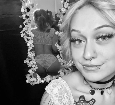 swtblossomjade OnlyFans - Free Access to 32 Videos & 49 Photos Onlyfans Free Access