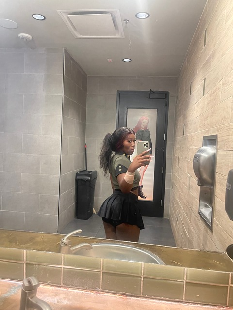 taay2crucial OnlyFans - Free Access to 32 Videos & 49 Photos Onlyfans Free Access