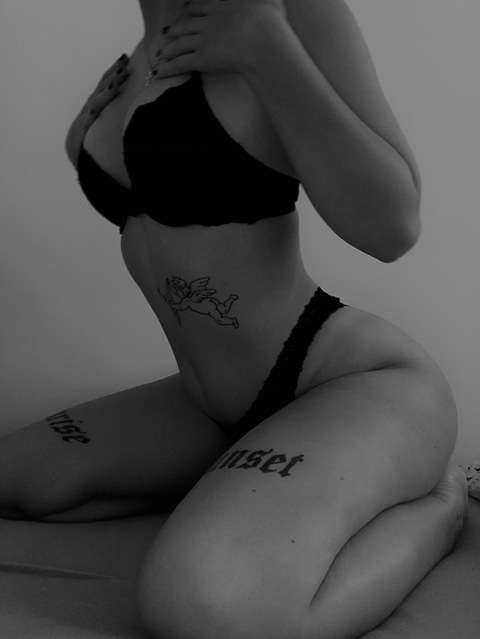 terezaza OnlyFans - Free Access to 32 Videos & 67 Photos Onlyfans Free Access