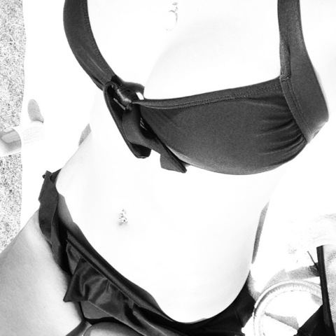 u225124866 OnlyFans - Free Access to 32 Videos & 49 Photos Onlyfans Free Access