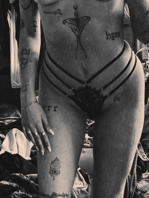 u238899363 OnlyFans - Free Access to 32 Videos & 49 Photos Onlyfans Free Access