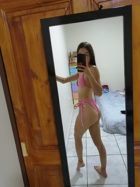 u240345613 OnlyFans - Free Access to 32 Videos & 49 Photos Onlyfans Free Access