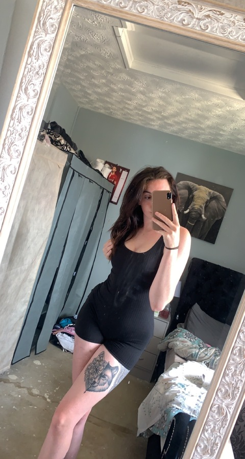 u263747328 OnlyFans - Free Access to 32 Videos & 49 Photos Onlyfans Free Access