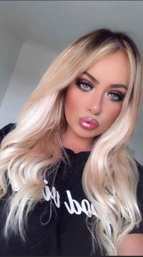 u270654778 OnlyFans - Free Access to 32 Videos & 49 Photos Onlyfans Free Access