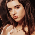 whoissheiloveher Profile Picture