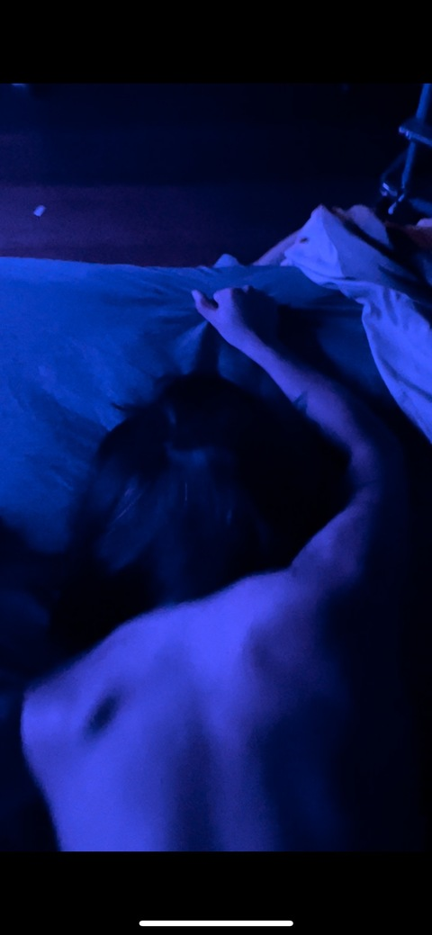 xo.ts OnlyFans - Free Access to 32 Videos & 49 Photos Onlyfans Free Access